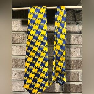 Mens Michigan University Wolvorines Tie